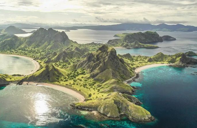 phinisi labuan bajo,komodo tour,komodo tour packages,komodo tour 3 days 2 nights,komodo island tour price,komodo island tour from bali,fullday komodo tour,one day komodo tour from ayana