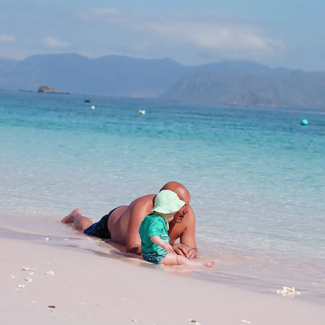 How Komodo Tour Operators Adjust Itineraries Based on Weather & Ocean Currents