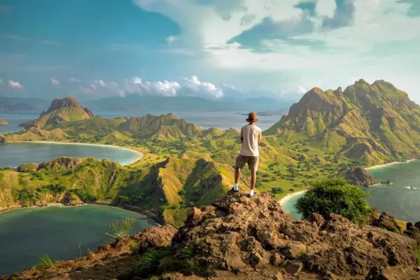 Open Trip Komodo Labuan Bajo,open trip komodo 3d2n,open trip komodo,komodo boat tour,komodo tour package