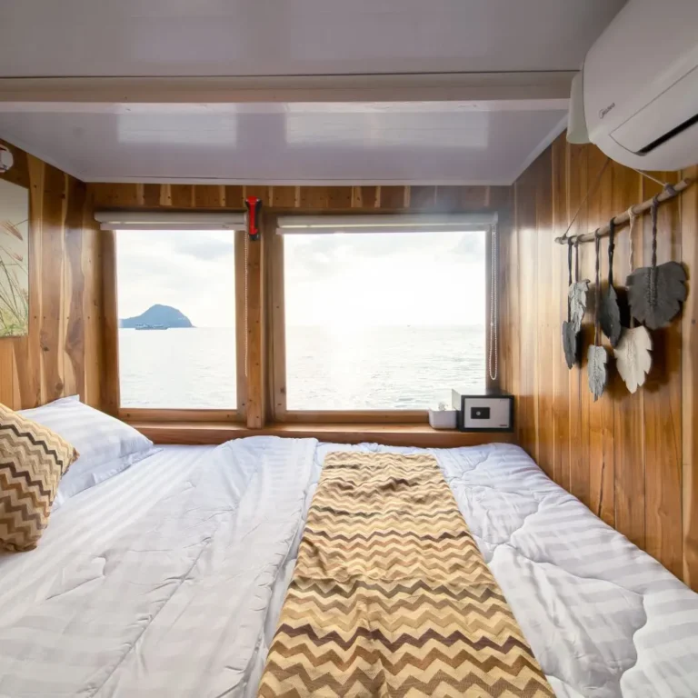 Dylan room Phinisi Myway