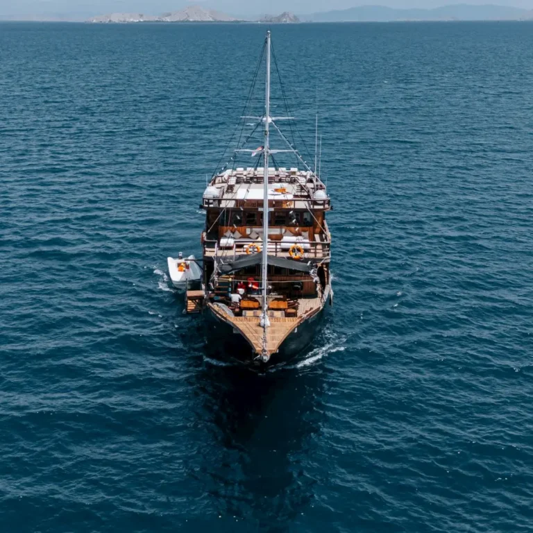 Luxury phinisi marea