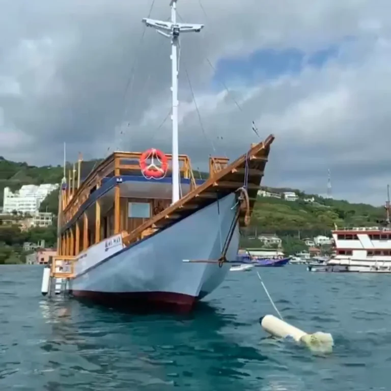 phinisi myway,komodo boat tour,phinisi labuan bajo