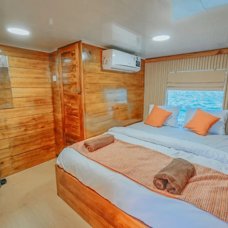 Phinisi Segara deluxe room