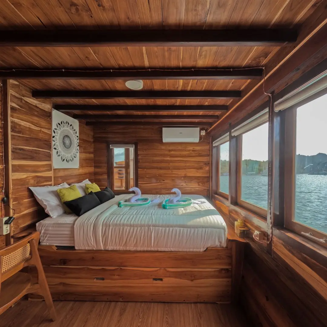 phinisi sundari voyage,phinisi labuan bajo