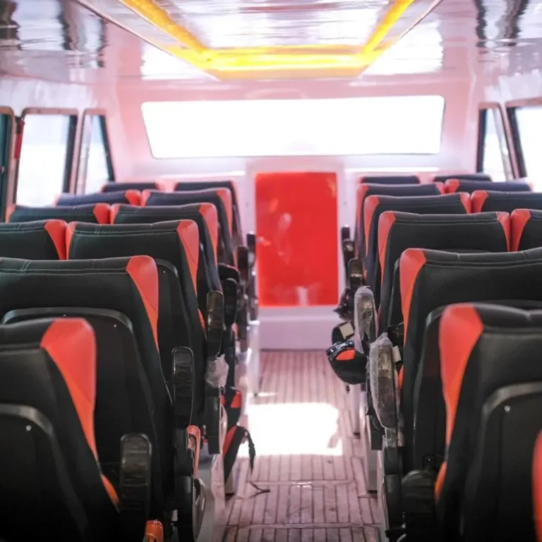 Komodo Surga Bahari Captain Seat