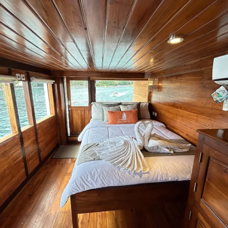 komodo cabin pelita arunika