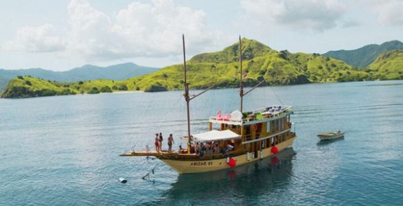 Phinisi Abizar 1 phinisi abizar,phinisi labuan bajo,boat charter to komodo,komodo island tour,komodo tour from bali,komodo island tour price,komodo tour 3 days 2 nights,komodo boat tour